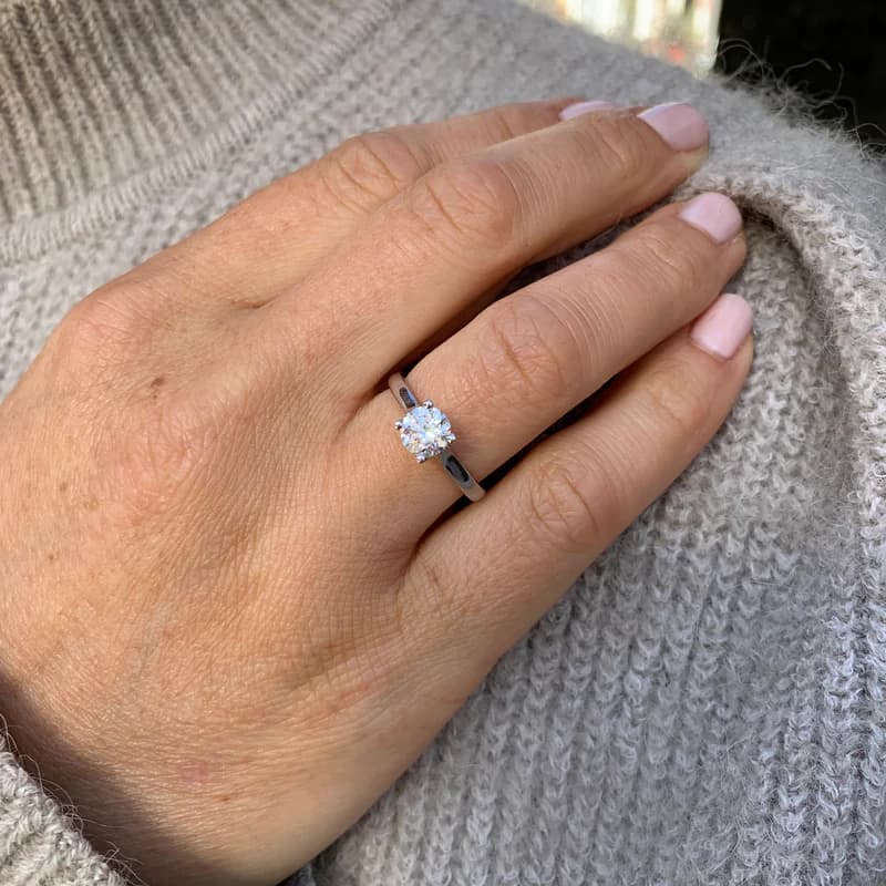 Solitaire ring