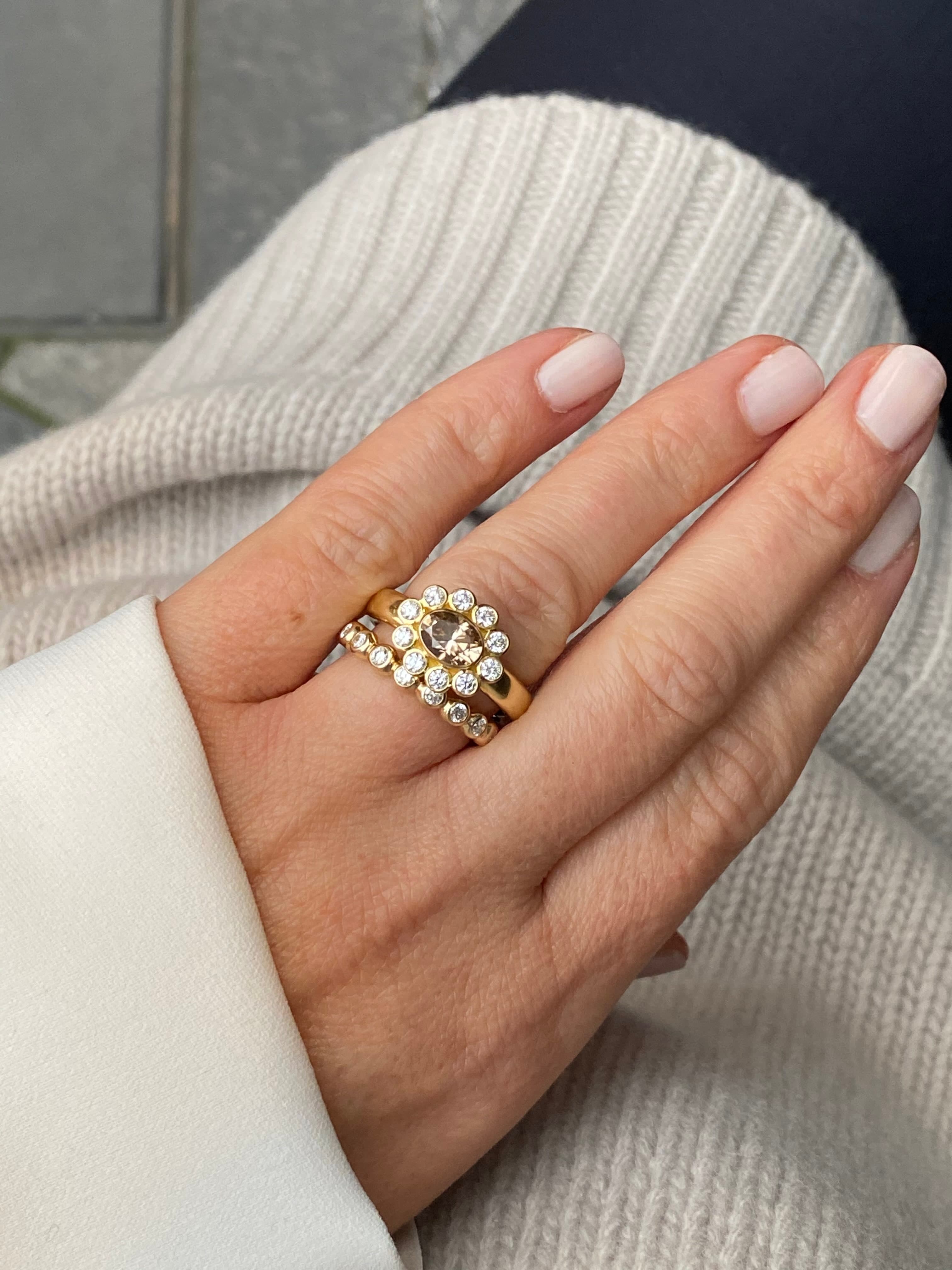 Alexandria ring, stor